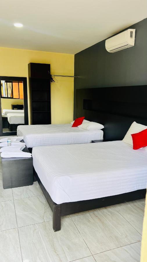 Hotel Villa Pralaya จูเตเปค ภายนอก รูปภาพ