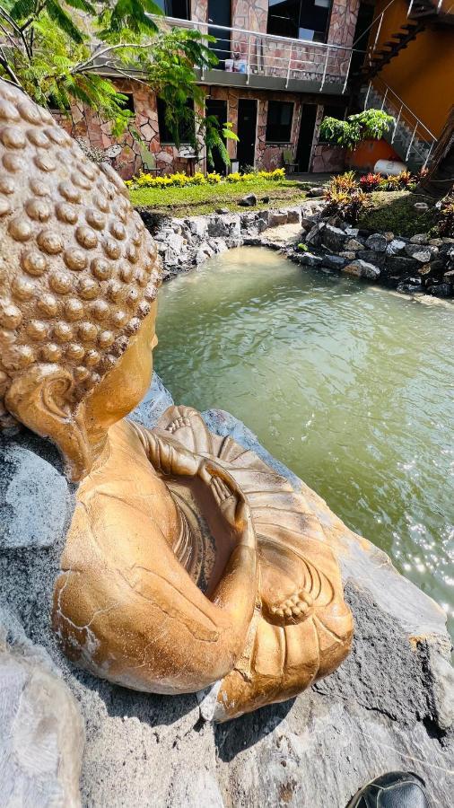 Hotel Villa Pralaya จูเตเปค ภายนอก รูปภาพ