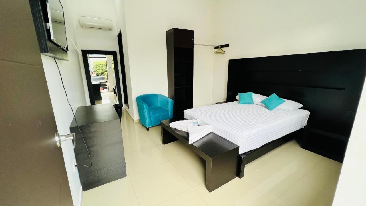 Hotel Villa Pralaya จูเตเปค ภายนอก รูปภาพ
