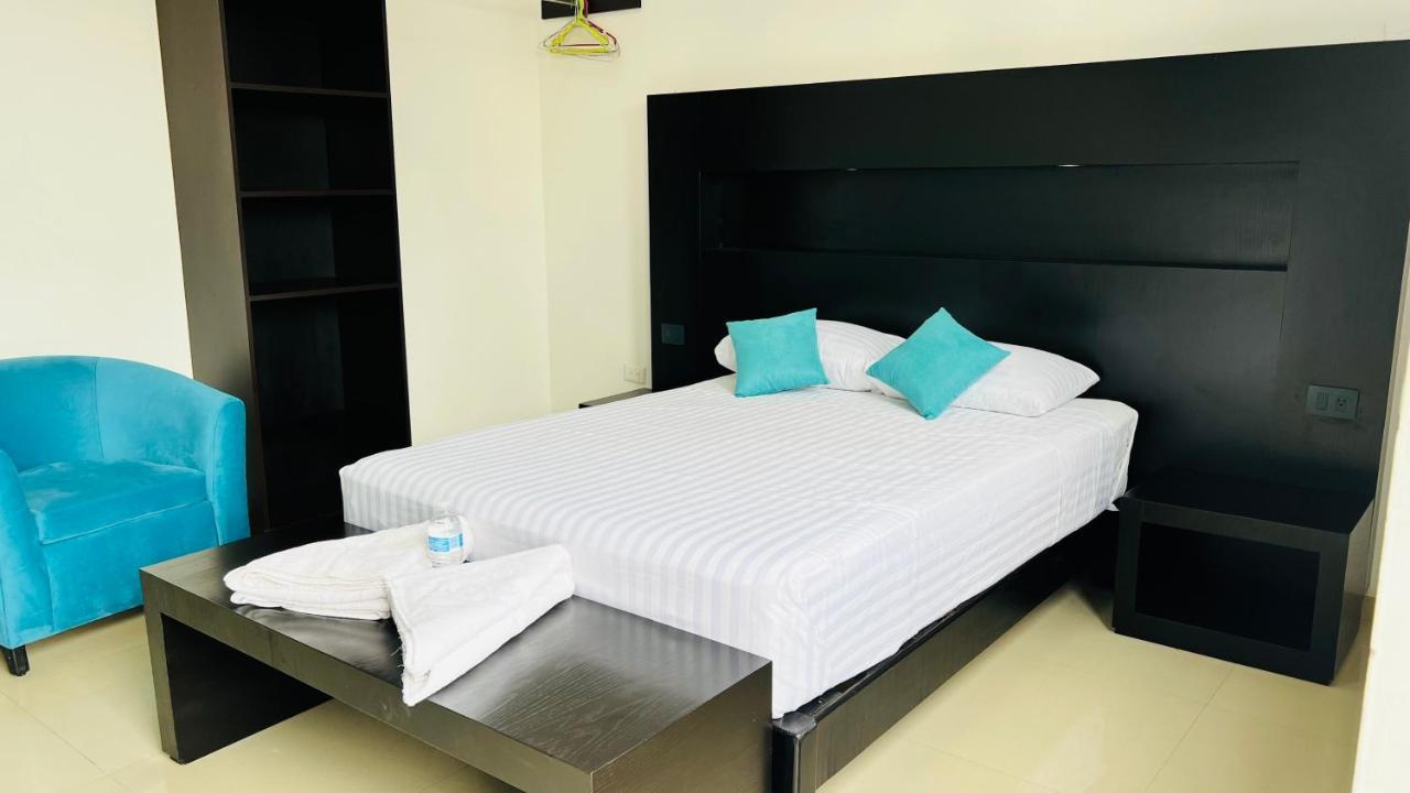 Hotel Villa Pralaya จูเตเปค ภายนอก รูปภาพ